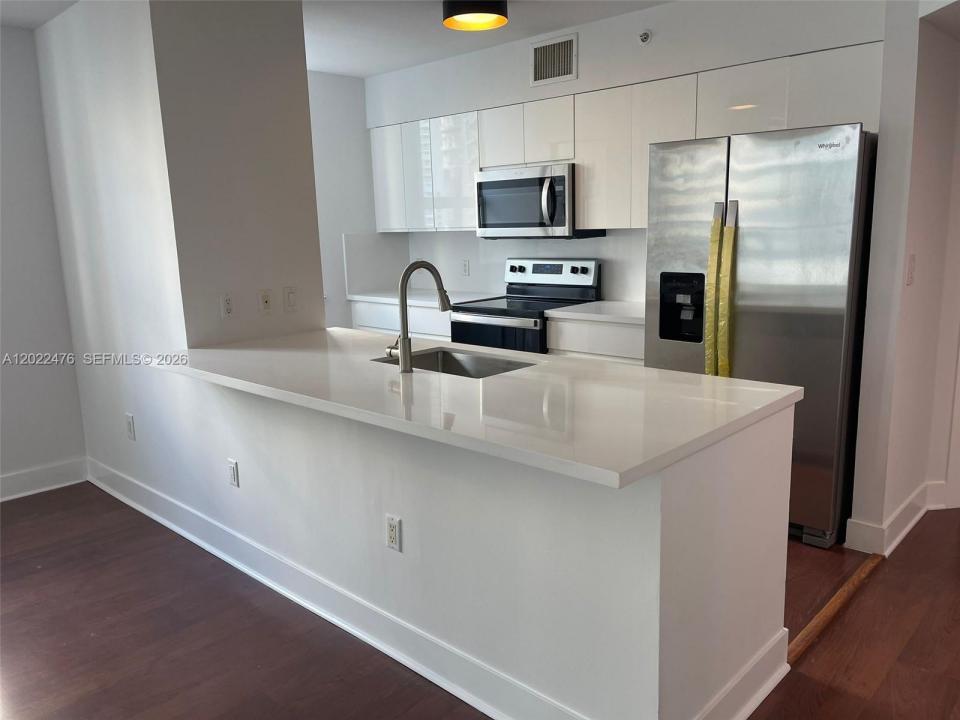 1155 Brickell Bay Dr 1102, Miami, Floride 33131, États-Unis