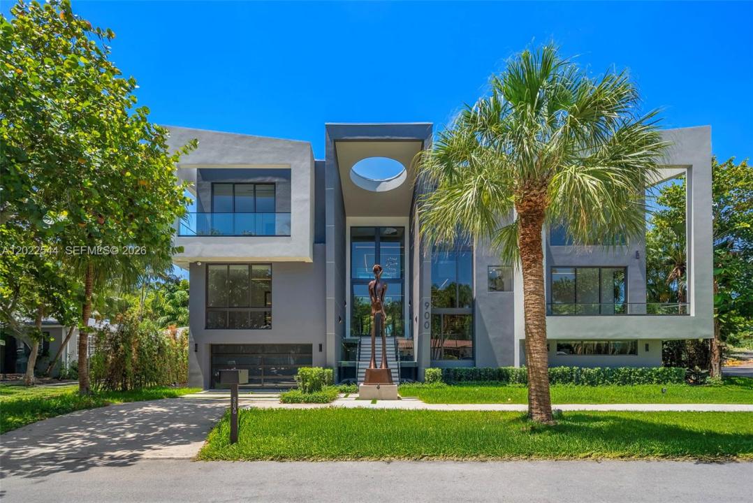 900 NE 75th St, Miami, Floride 33138, États-Unis