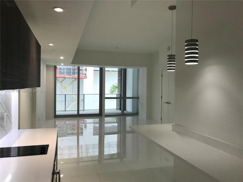 851 NE 1st Ave 207, Miami, Floride 33132, États-Unis