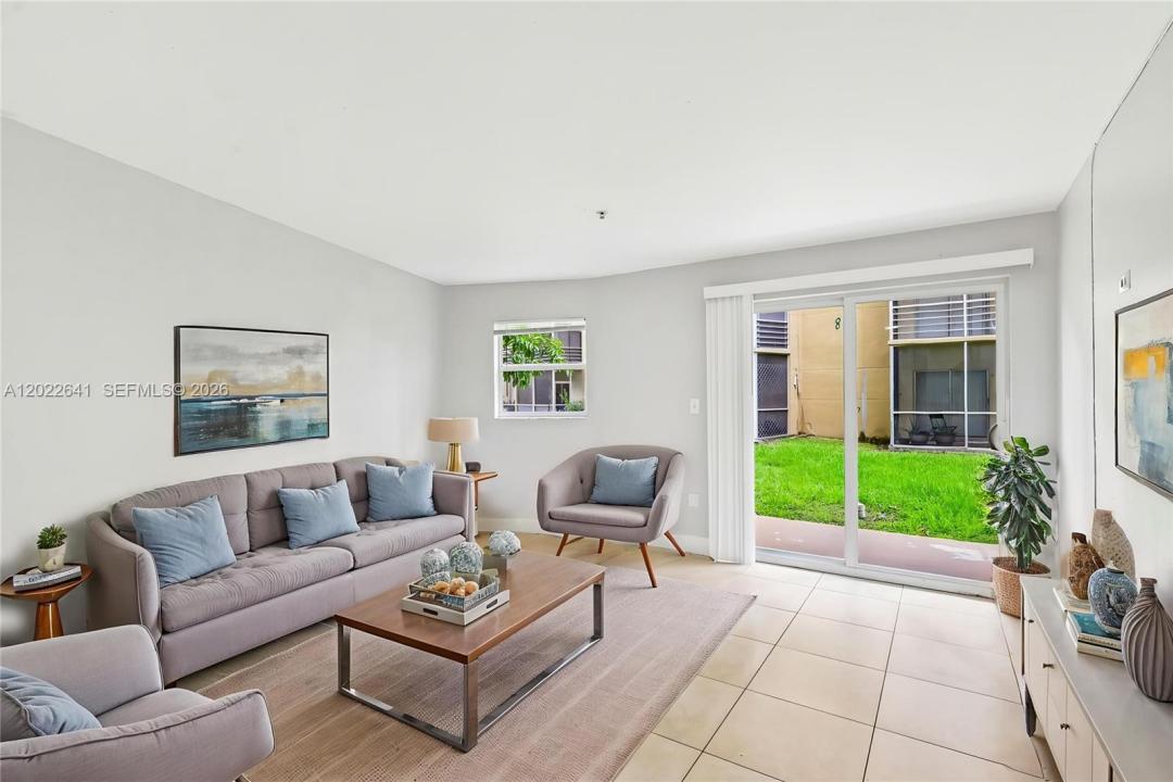 4147 Stirling Rd 105, Dania Beach, Floride 33314, États-Unis