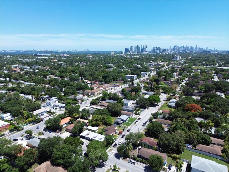 248 NW 69th St 3, Miami, Floride 33150, États-Unis