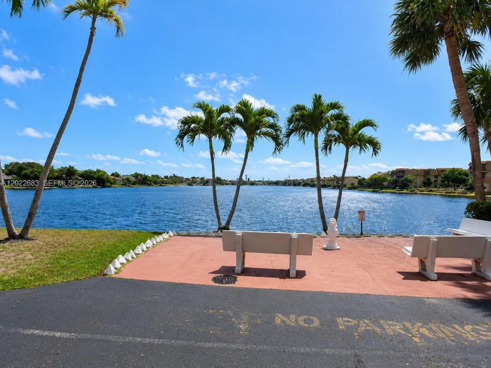 447 NE 195th St 117, Miami, Floride 33179, États-Unis