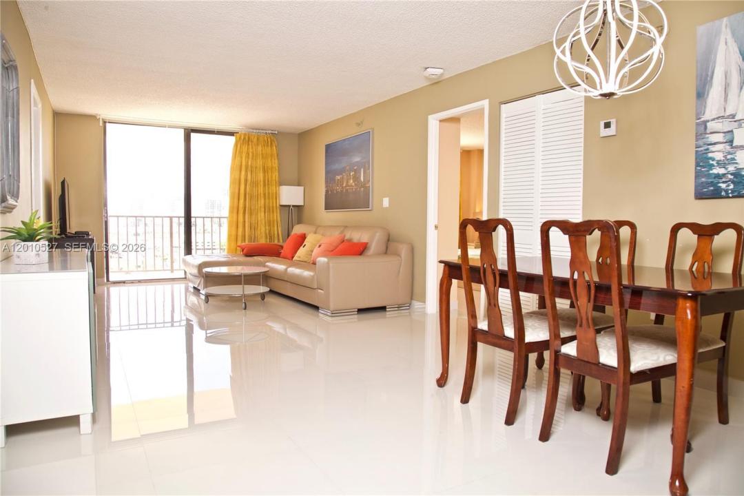 210 174th St 1107, Sunny Isles Beach, Florida 33160, USA