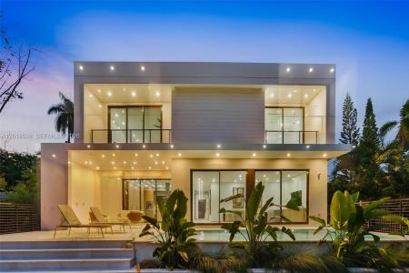 2096 Alamanda Dr, North Miami, Флорида 33181, Соединенные Штаты