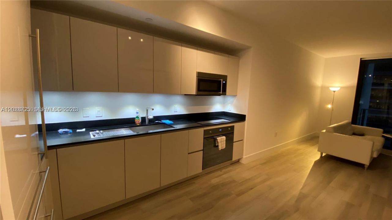 1010 Brickell Ave 2208, Miami, Flórida 33131, Estados Unidos