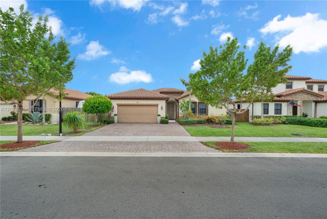 2484 SE 1st St, Homestead, Florida 33033, USA