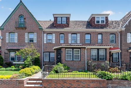 34-39 75th Street, New York, New York 11372, Amerika Birleşik Devletleri