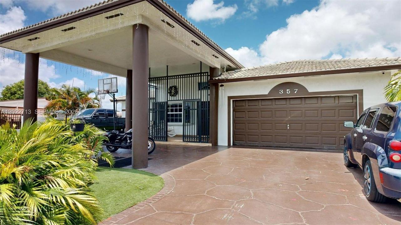 357 W 44th St, Hialeah, 佛羅里達州 33012, 美國