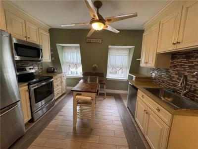 4 Hammond Street 5, Newport, Rhode Island 02840, USA