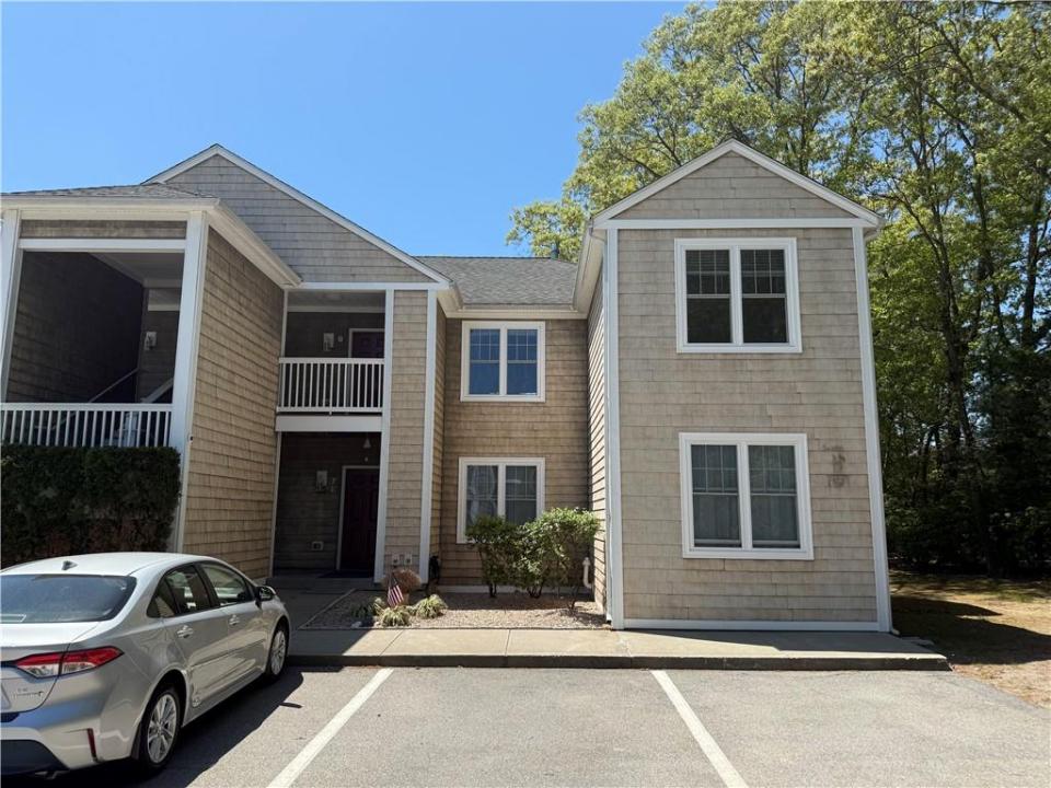 70 Turner Street E-8, Warwick, Rhode Island 02886, USA