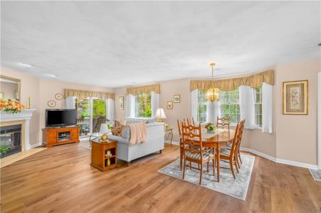 59 scenic Drive, West Warwick, Rhode Island 02893, USA