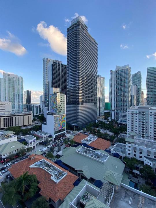 55 SW 9th St 1503, Miami, Florida 33130, USA