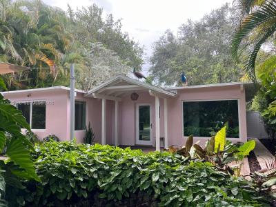 6851 SW 77th Ter, South Miami, Florida 33143