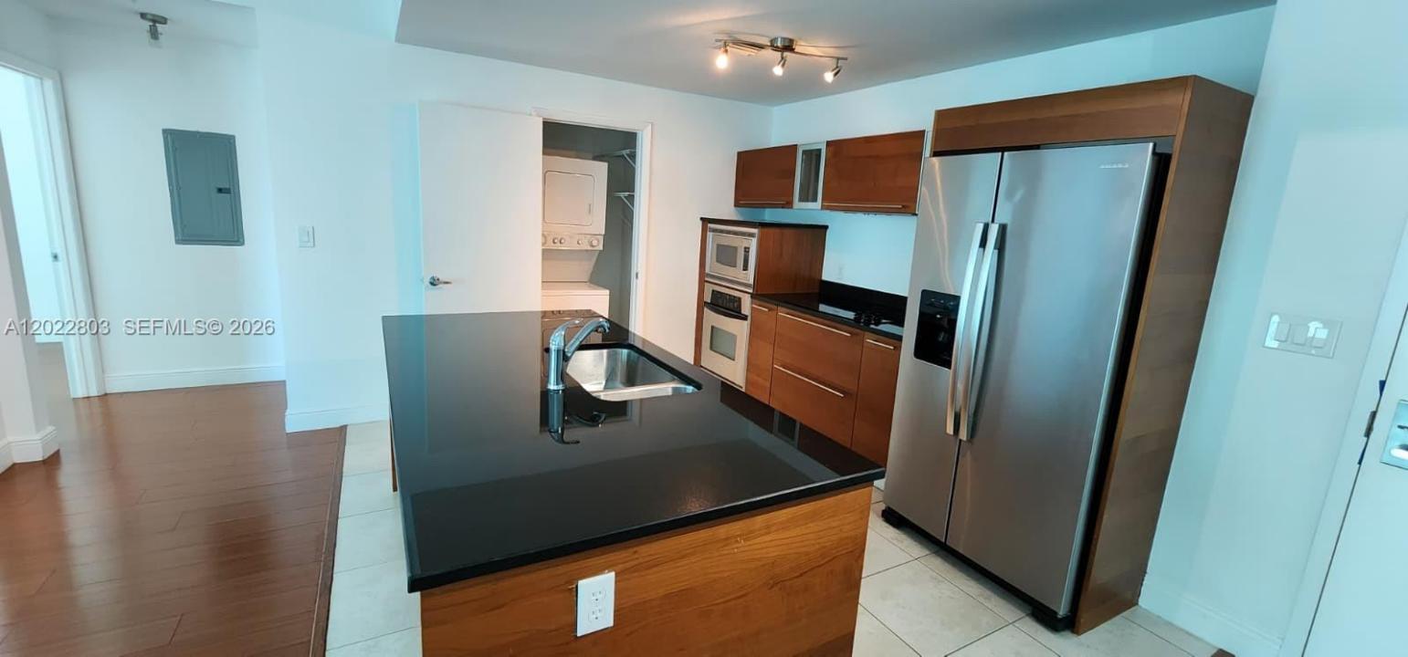 1900 N Bayshore Dr 3717, Miami, Florida 33132, Stati Uniti