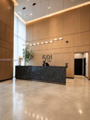 121 NE 5th St 3203, Miami, Florida 33132
