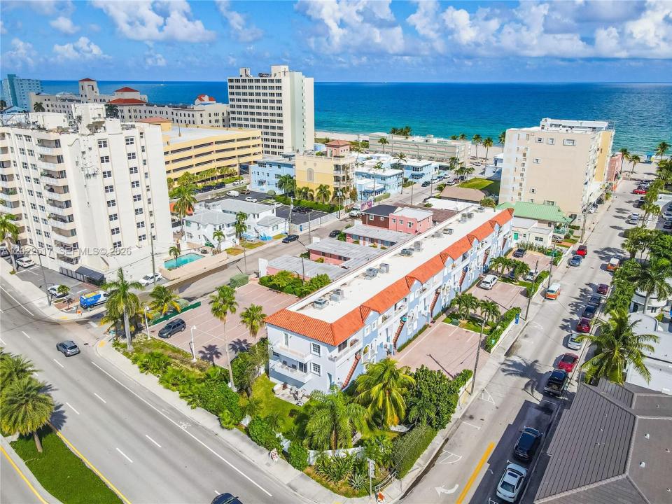 349 Virginia St 349, Hollywood, Floride 33019, États-Unis