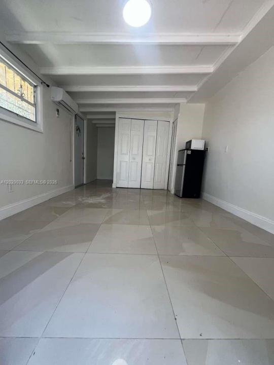 1629 NE 177 ST 2, Miami, Florida 33162, USA