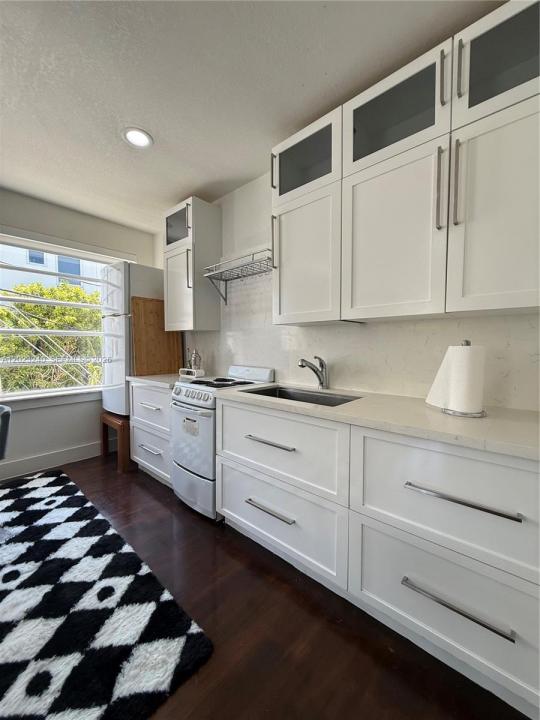 723 2nd St 8, Miami Beach, Florida 33139, Stati Uniti