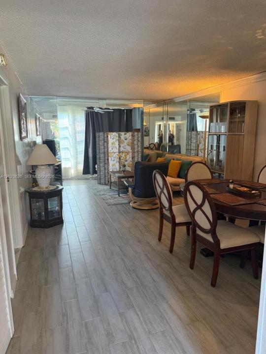 9401 Sunrise Lakes Blvd 109, Sunrise, Floride 33322, États-Unis