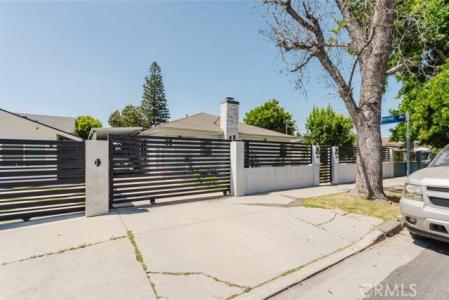 Hart, Van Nuys, California 91405, Stati Uniti