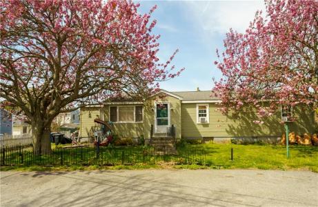 54 Homer Street, Newport, Rhode Island 02840, USA