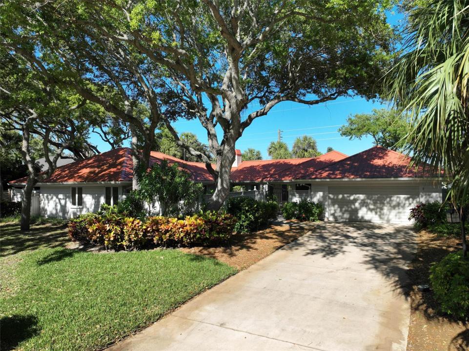 1200 Poitras Drive, Vero Beach, Florida 32963