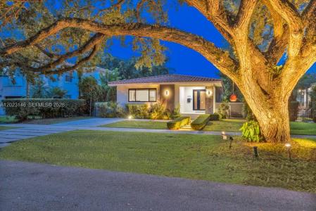 475 NE 91st St, Miami Shores, Florida 33138, USA