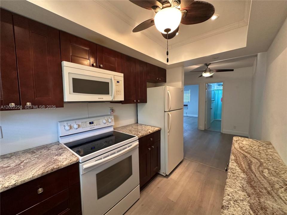 3700 Harrison St 15A, Hollywood, Floride 33021, États-Unis