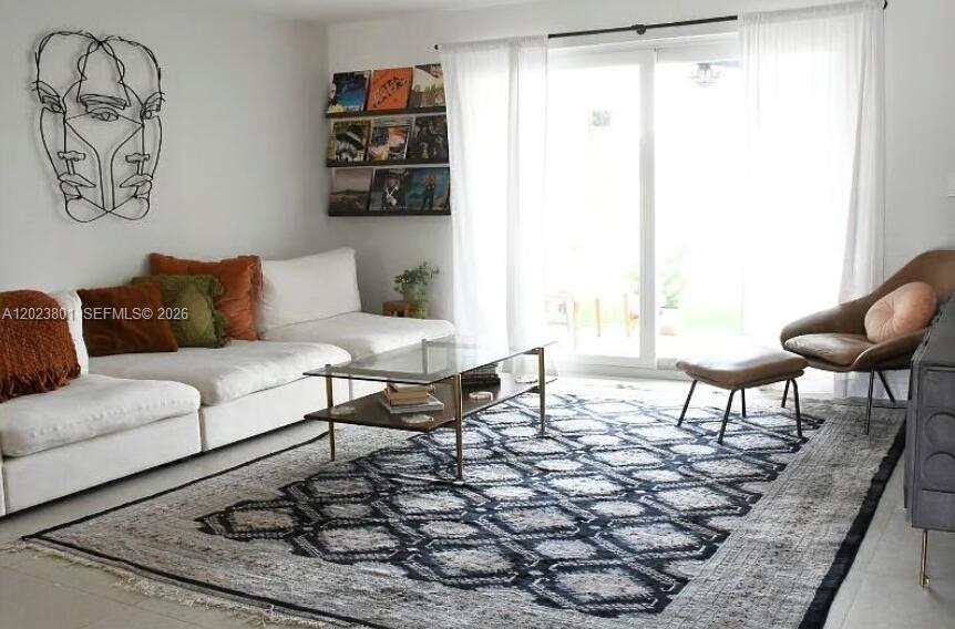 441 SE 3rd St 104, Dania Beach, Flórida 33004, Estados Unidos