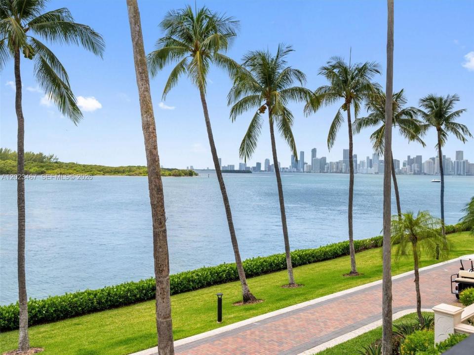 2425 Fisher Island Dr 5205, Miami Beach, Floride 33109, États-Unis