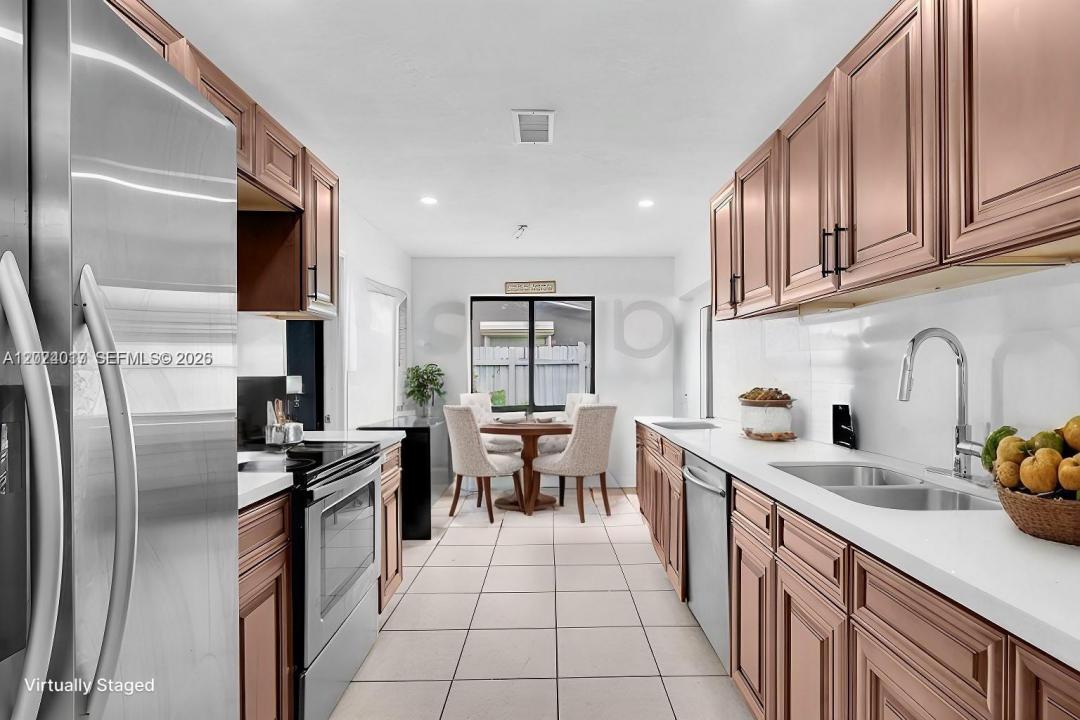 2240 NW 51st Ave N/A, Lauderhill, פלורידה 33313, ארצות הברית של אמריקה
