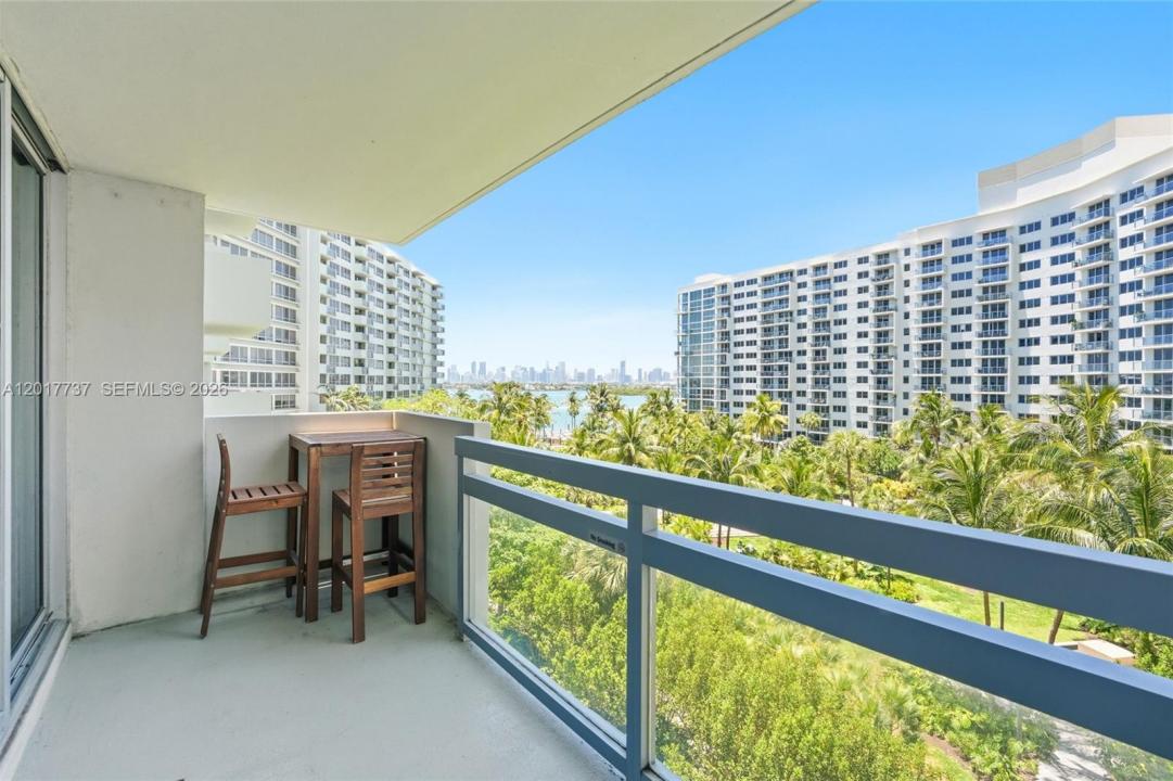 1500 Bay Rd 666S, Miami Beach, Flórida 33139, Estados Unidos