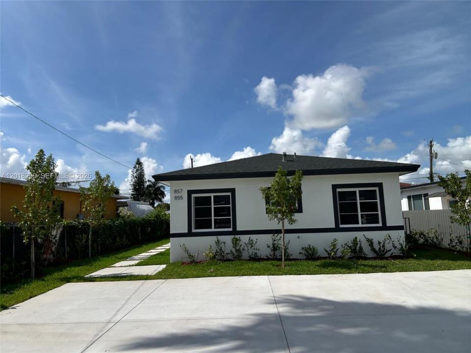 855-857 SW 1 St, Florida City, Florida 33130