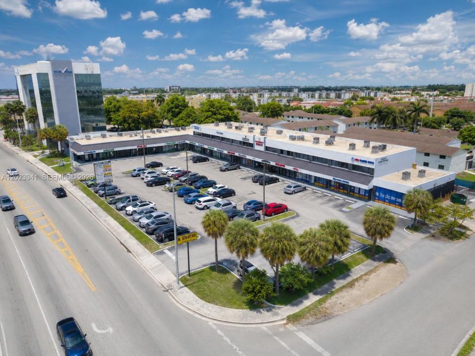4355 W 16th Ave 211, Hialeah, Florida 33012, Stati Uniti