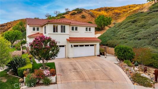 Harmony Way, Saugus, California 91390