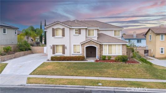 Mary Clare Street, Corona, California 92882, Stati Uniti