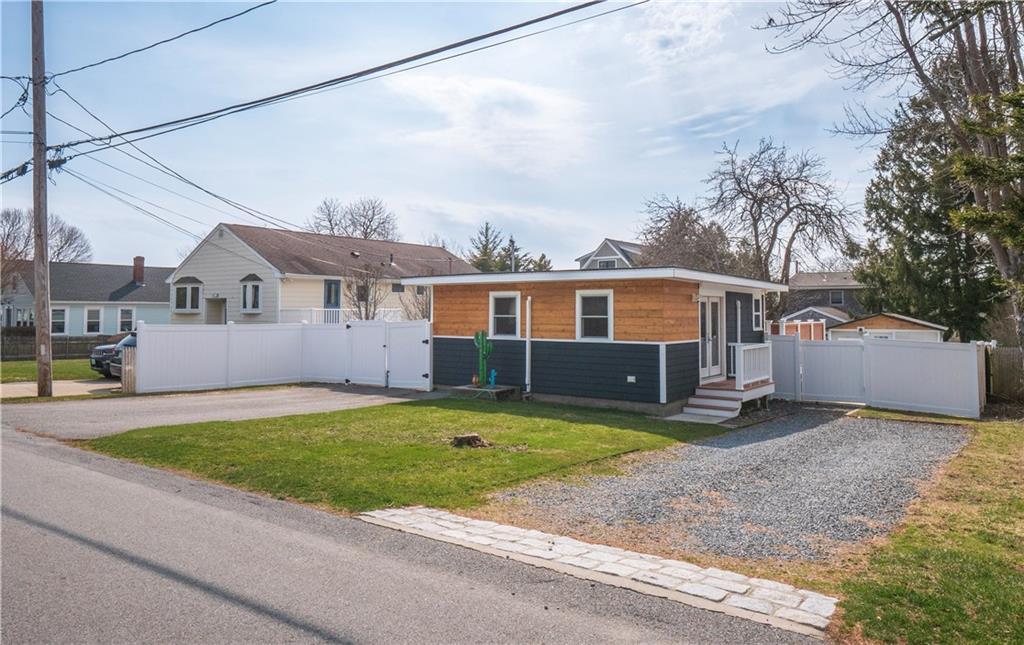 100 Renfrew Avenue, Middletown, 羅德島州 02842, 美國