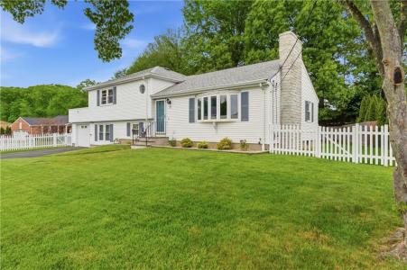35 Superior View Boulevard, North Providence, Rhode Island 02911, Estados Unidos
