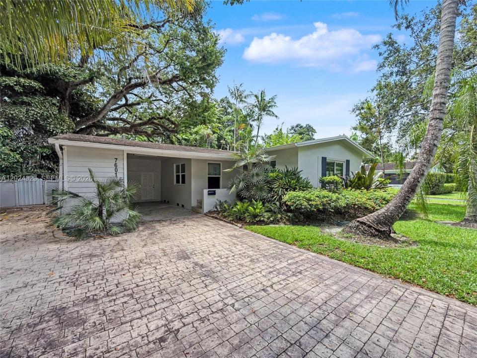 7601 SW 64th Ct, South Miami, Florida 33143