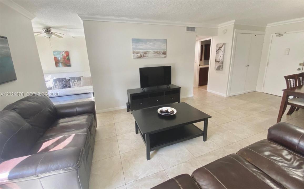 210 172nd St 226, Sunny Isles Beach, Florida 33160, Stati Uniti