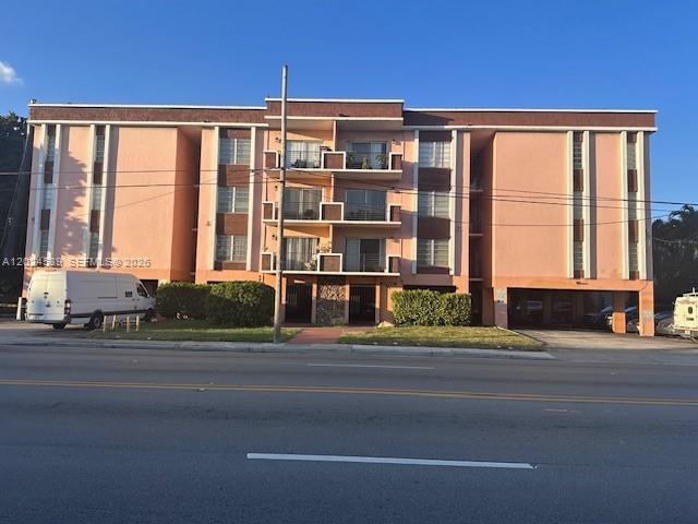 365 NE 125th St 306, North Miami, Floride 33161, États-Unis
