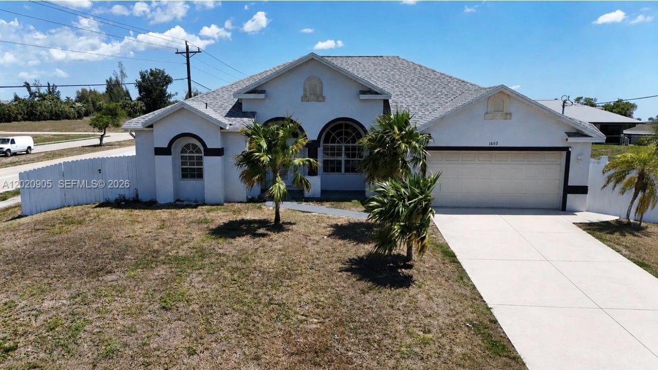 1602 SW 14th St, Cape Coral, Floride 33991, États-Unis