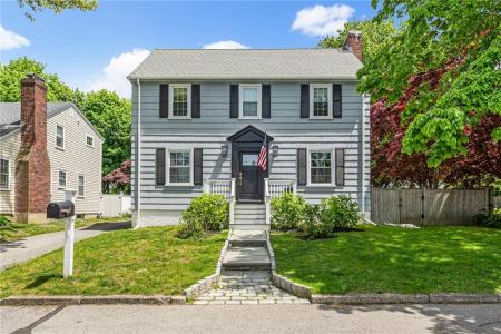 7 Florence Avenue, Newport, Rhode Island 02840, USA
