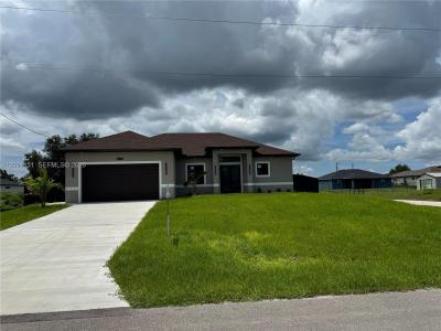 3115 2nd ST SW, Lehigh Acres, Florida 33976, USA