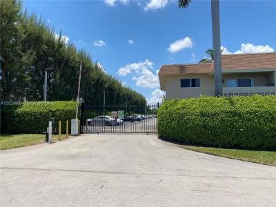 14500 SW 88th Ave 224, Palmetto Bay, Florida 33176, USA