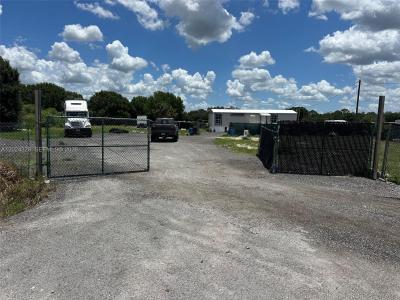 625 N QUEBRADA, Clewiston, Florida 33440, USA