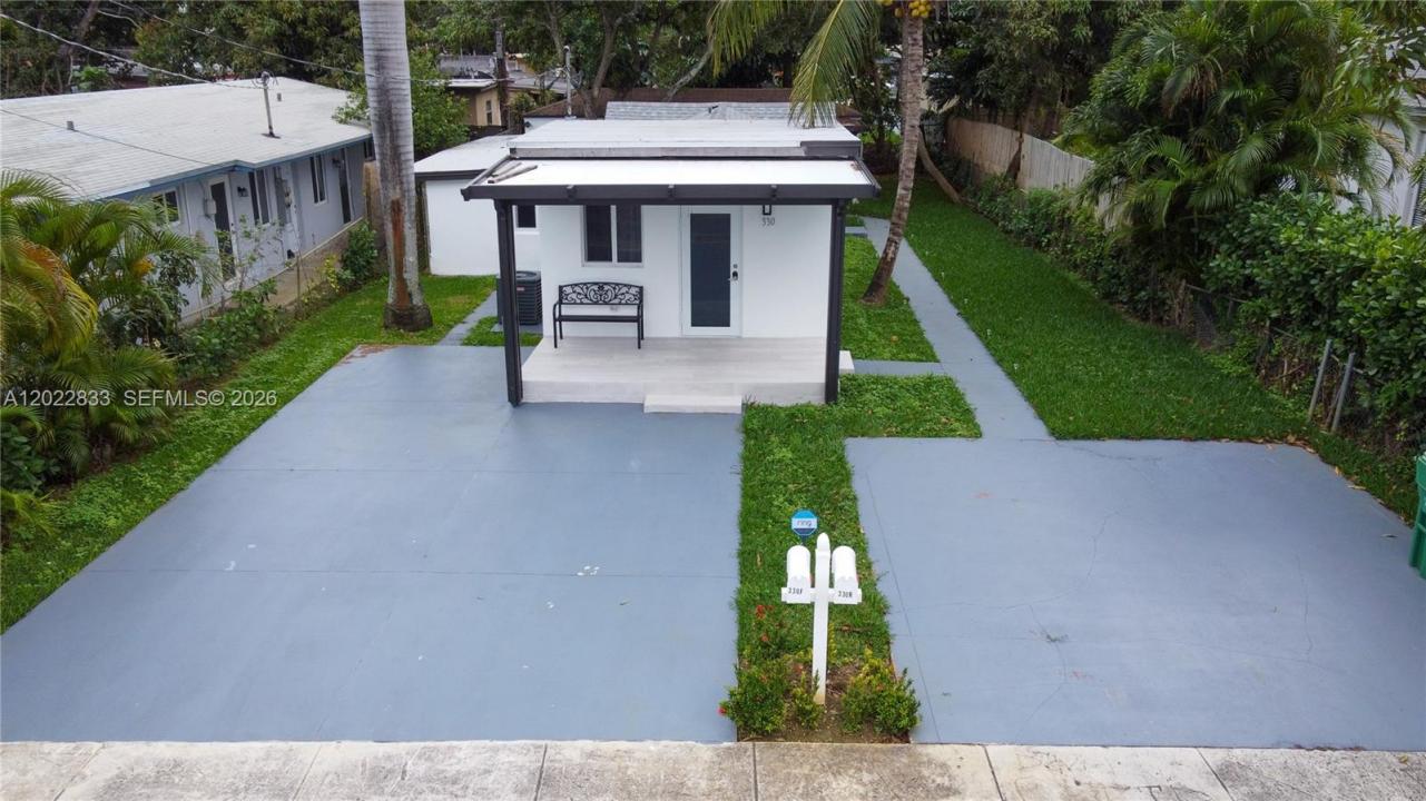 330 NW 82nd Ter, Miami, Florida 33150, Stati Uniti