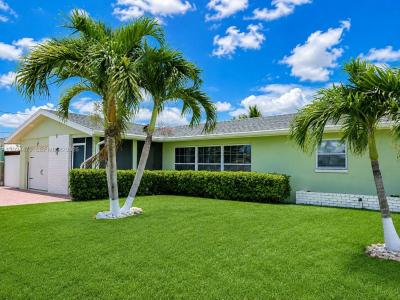 2212 Club House Rd, North Fort Myers, Florida 33917, Stati Uniti