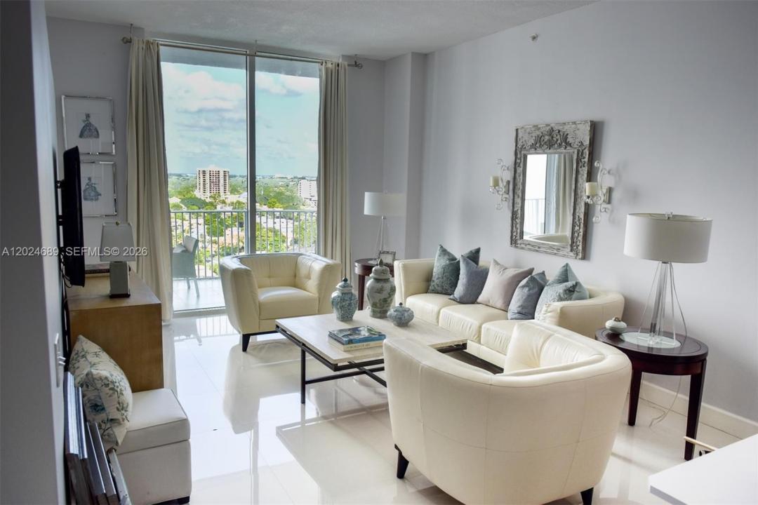 3180 SW 22nd Ter PH203, Miami, Floride 33145, États-Unis