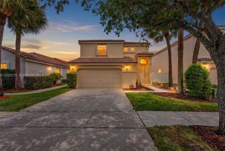 15657 NW 12th Mnr, Pembroke Pines, Florida 33028, USA